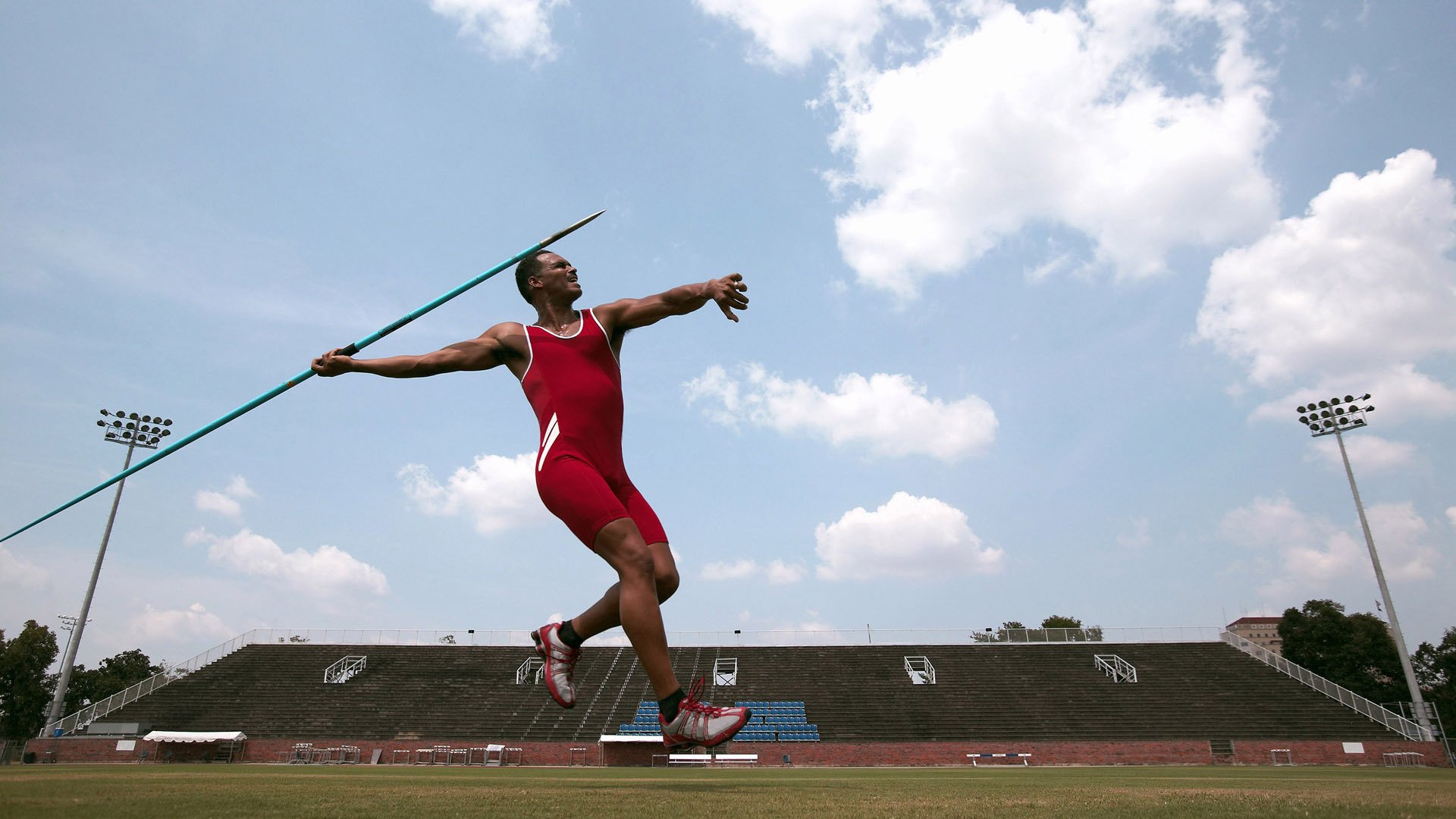 是否应取消东西部分区限制